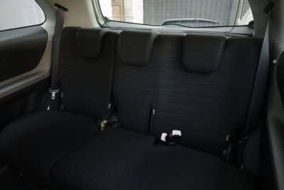 Toyota Yaris 1.0 3 porte Sol (4)