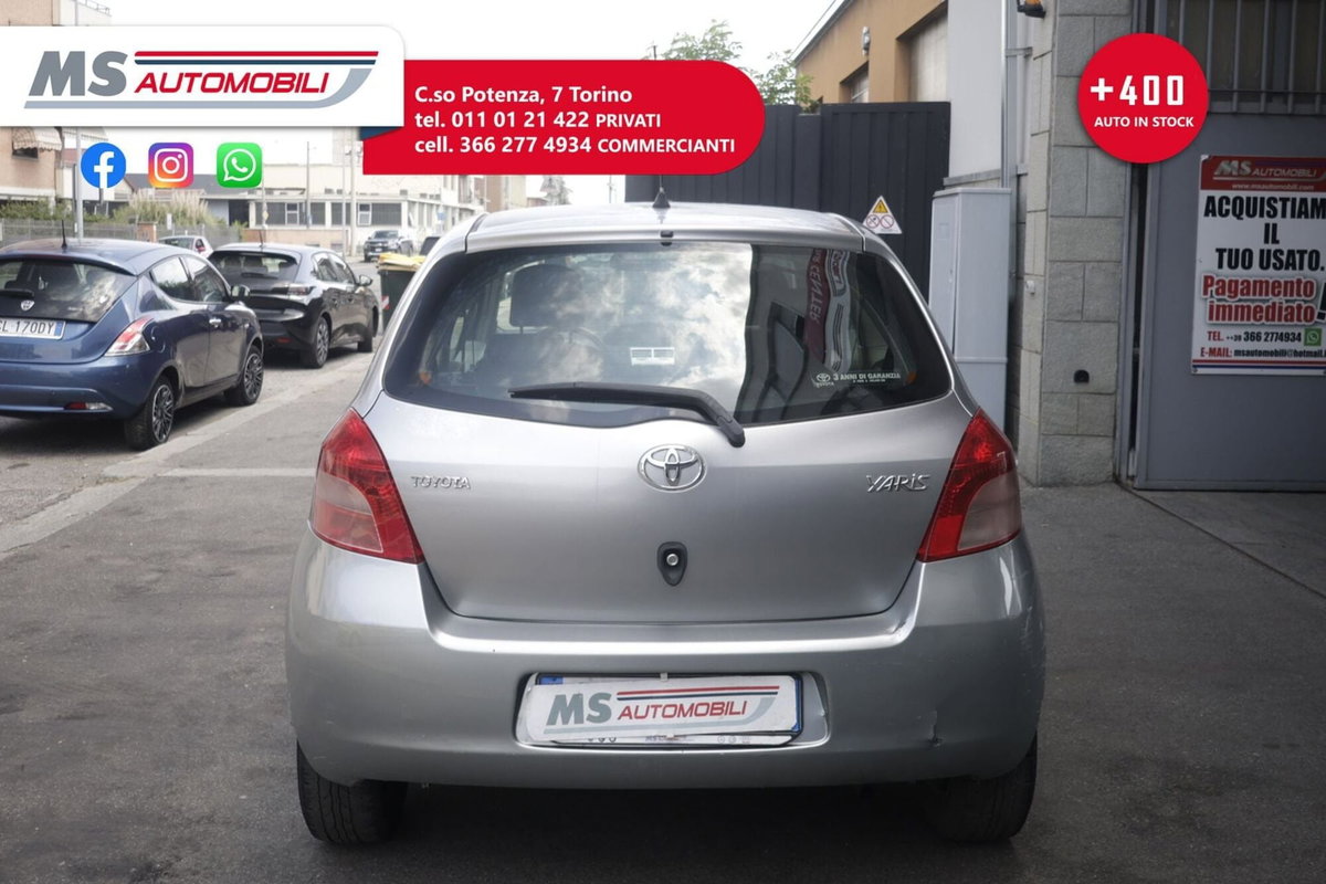 Toyota Yaris 1.0 3 porte Sol (8)