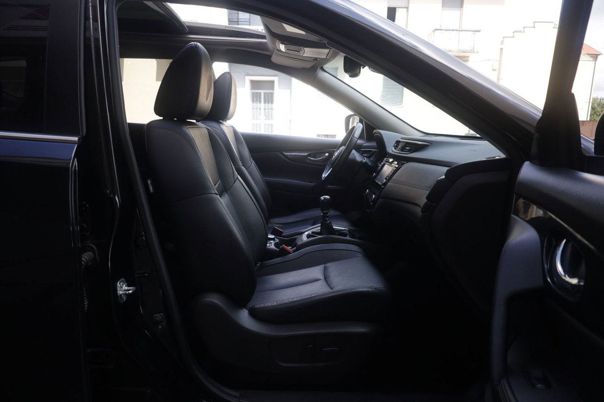 Nissan X-Trail 1.6 dCi 4WD Tekna (12)