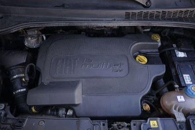 Fiat 500L 1.6 Multijet 105 CV Trekking (20)