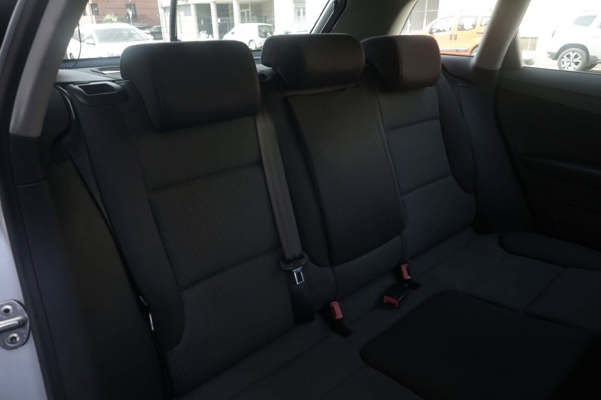 Audi A3 Sportback 2.0 16V TDI Ambition (12)