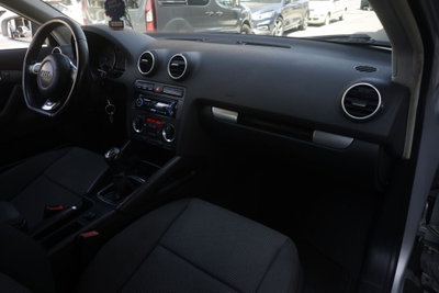 Audi A3 Sportback 2.0 16V TDI Ambition (8)