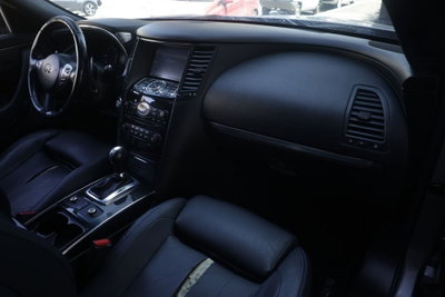 Infiniti QX70 3.0 diesel V6 AT S Premium (12)