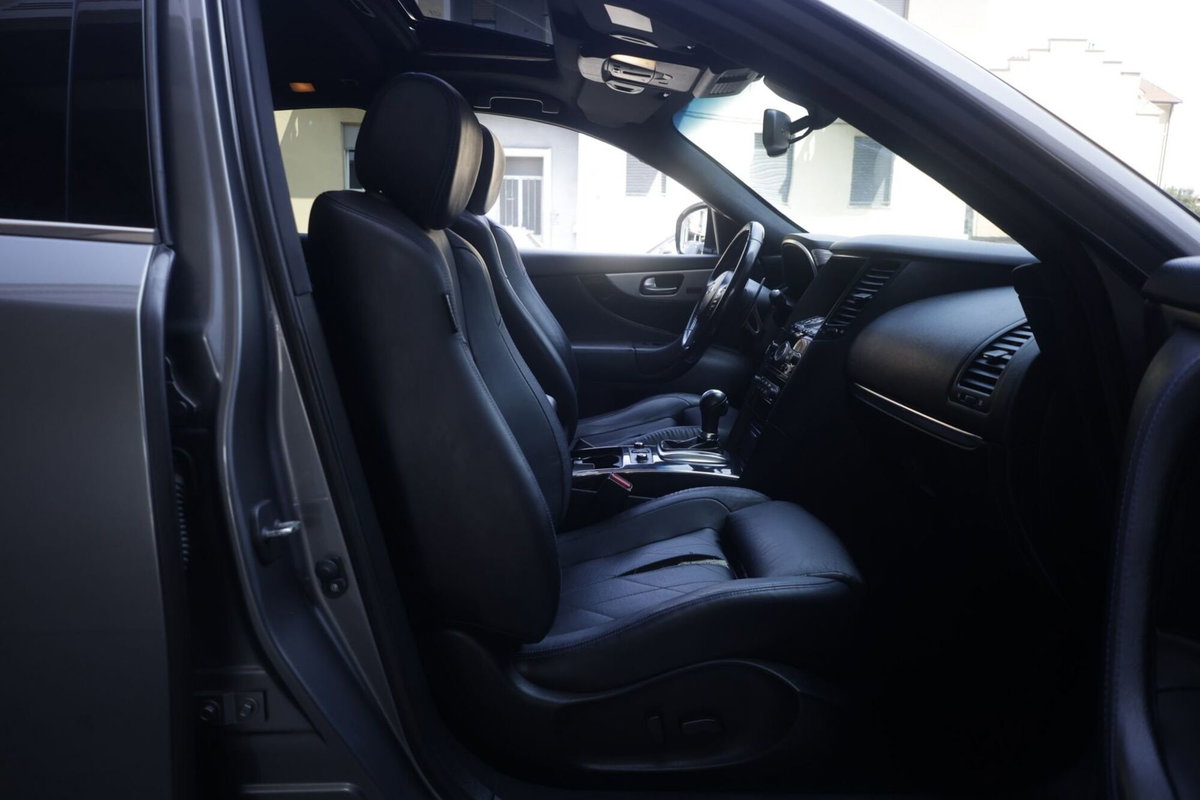 Infiniti QX70 3.0 diesel V6 AT S Premium (13)