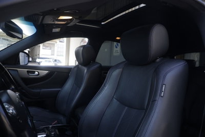 Infiniti QX70 3.0 diesel V6 AT S Premium (18)