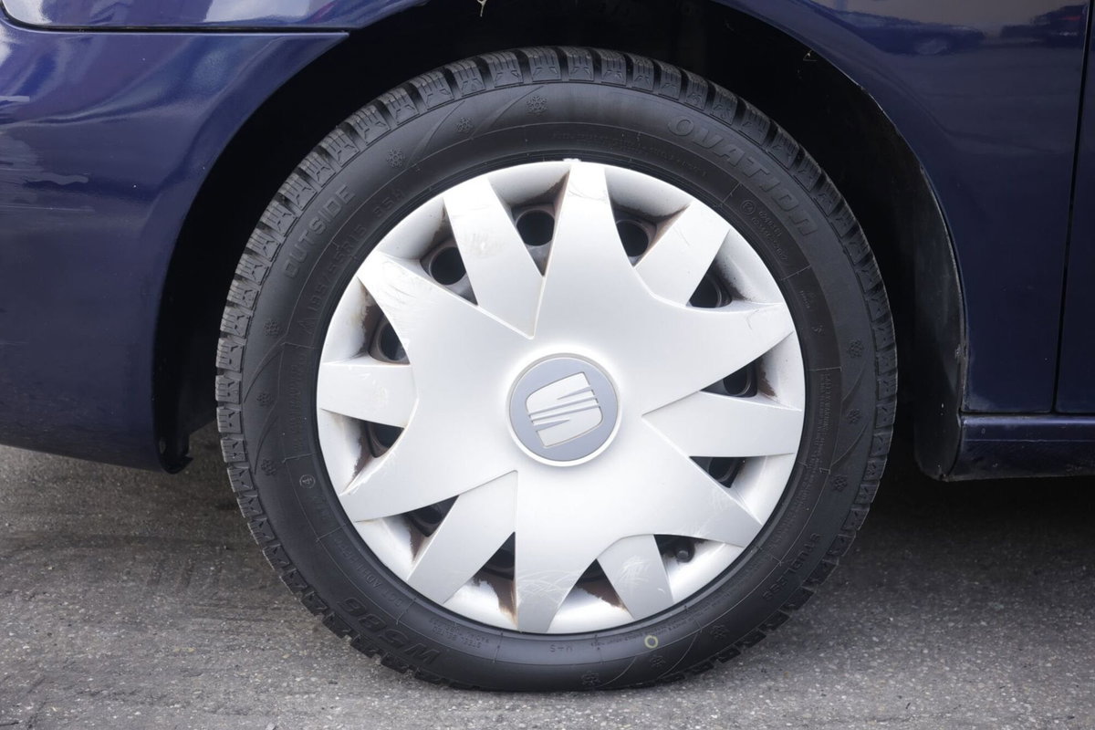 SEAT Ibiza 1.2 12V 70CV 5p. Stylance DUAL (5)