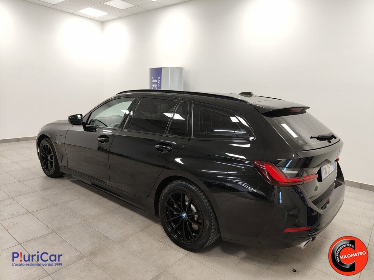 BMW Serie 3 Touring 320e  auto (7)