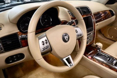 Jaguar XK 4.2 V8 Convertibile (16)