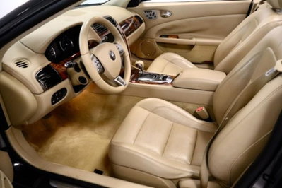 Jaguar XK 4.2 V8 Convertibile (17)