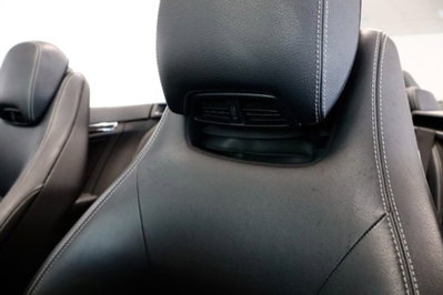 Mercedes-Benz Classe E Cabrio 200 CGI Cabrio BlueEFFICIENCY Avantgarde (13)