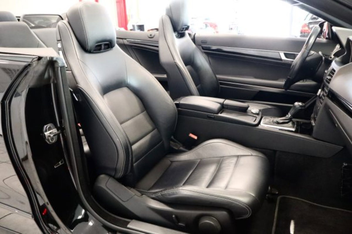 Mercedes-Benz Classe E Cabrio 200 CGI Cabrio BlueEFFICIENCY Avantgarde (15)