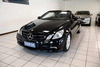 Mercedes-Benz Classe E Cabrio 200 CGI Cabrio BlueEFFICIENCY Avantgarde (6)