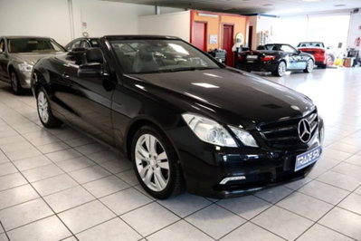 Mercedes-Benz Classe E Cabrio 200 CGI Cabrio BlueEFFICIENCY Avantgarde (7)