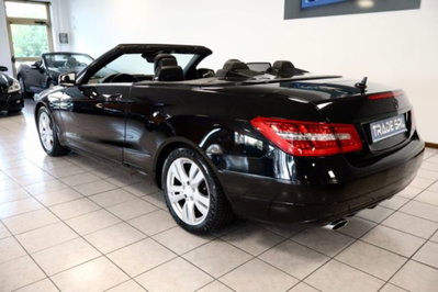 Mercedes-Benz Classe E Cabrio 200 CGI Cabrio BlueEFFICIENCY Avantgarde (10)