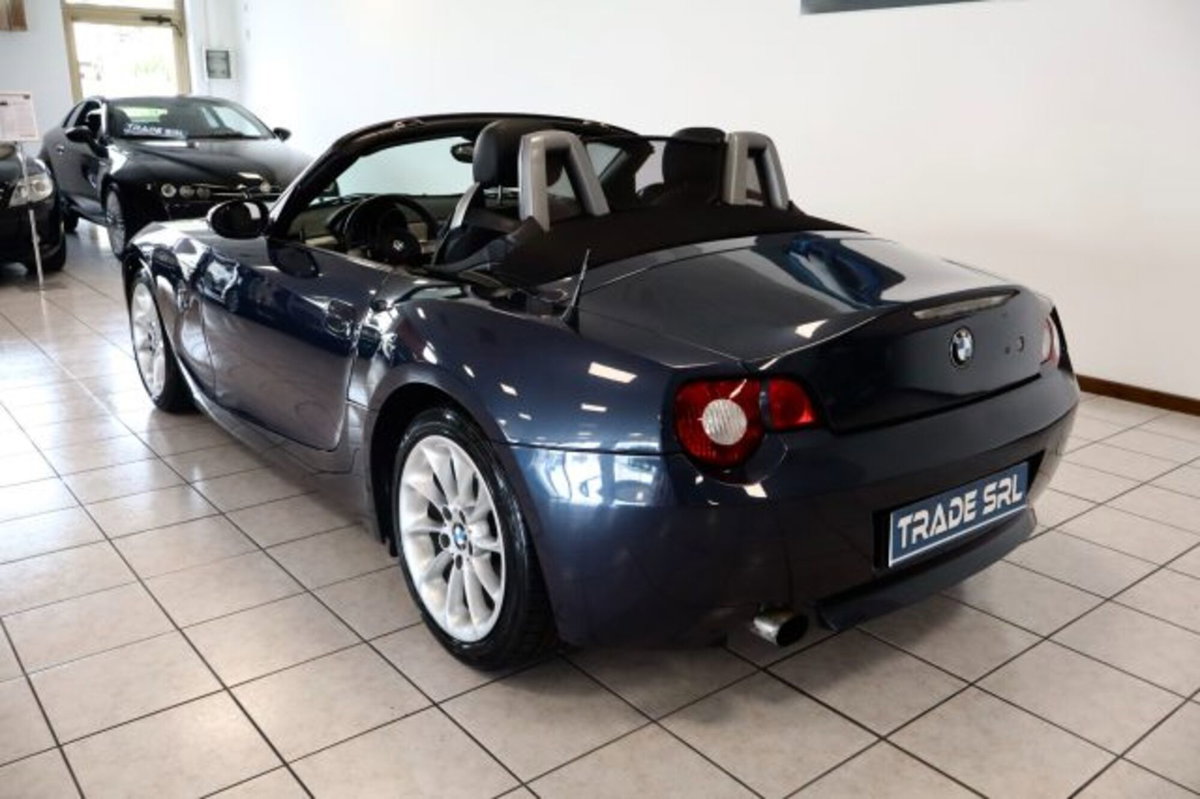 BMW Z4 Cabrio Z4 2.0i cat Roadster (10)