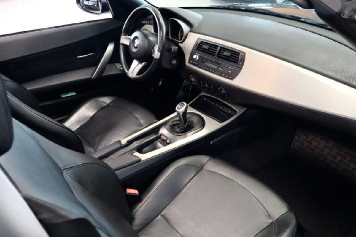 BMW Z4 Cabrio Z4 2.0i cat Roadster (17)