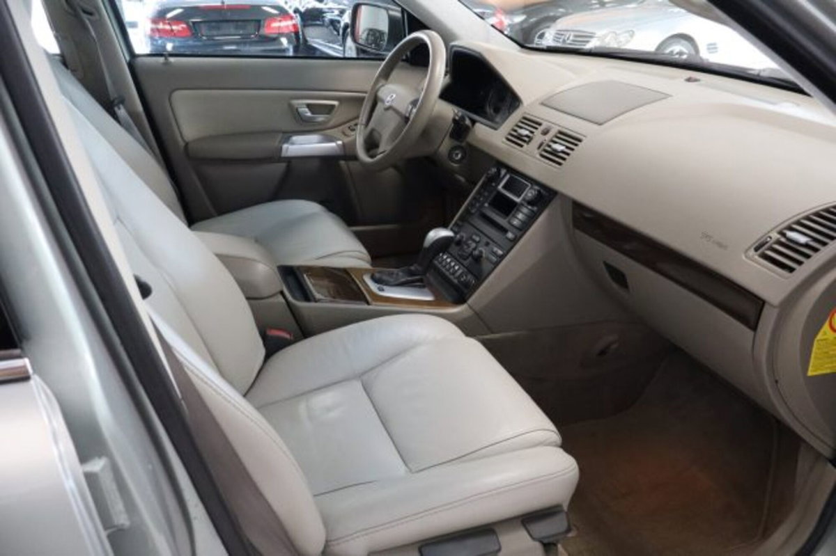 Volvo XC90 2.5 turbo AWD T (13)