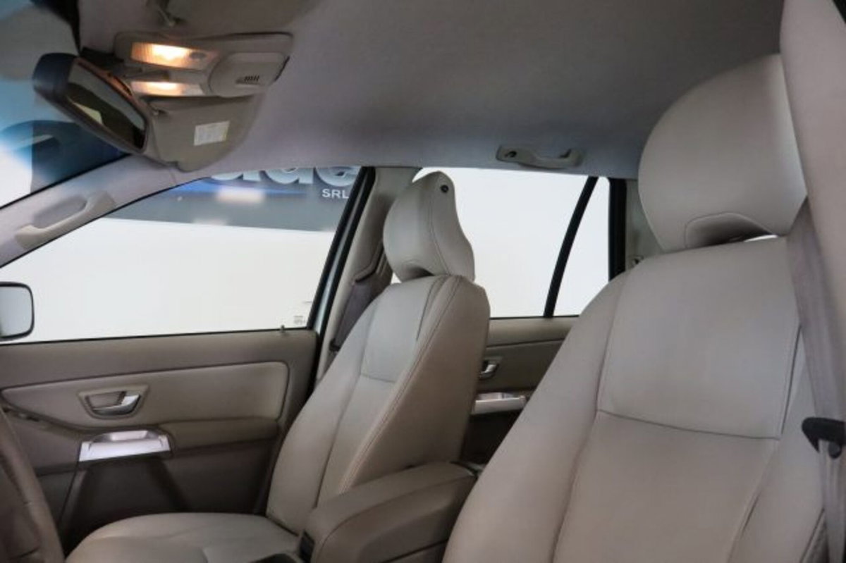 Volvo XC90 2.5 turbo AWD T (16)