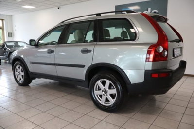 Volvo XC90 2.5 turbo AWD T (7)