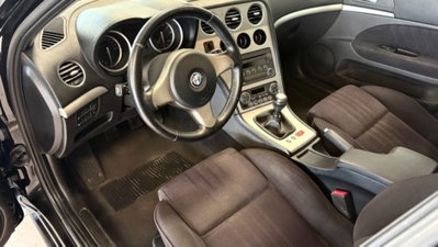 Alfa Romeo 159 2.2 JTS 16V Distinctive (12)