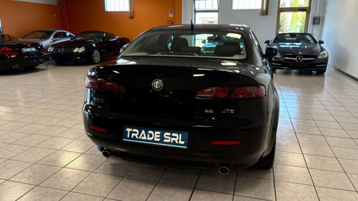 Alfa Romeo 159 2.2 JTS 16V Distinctive (8)