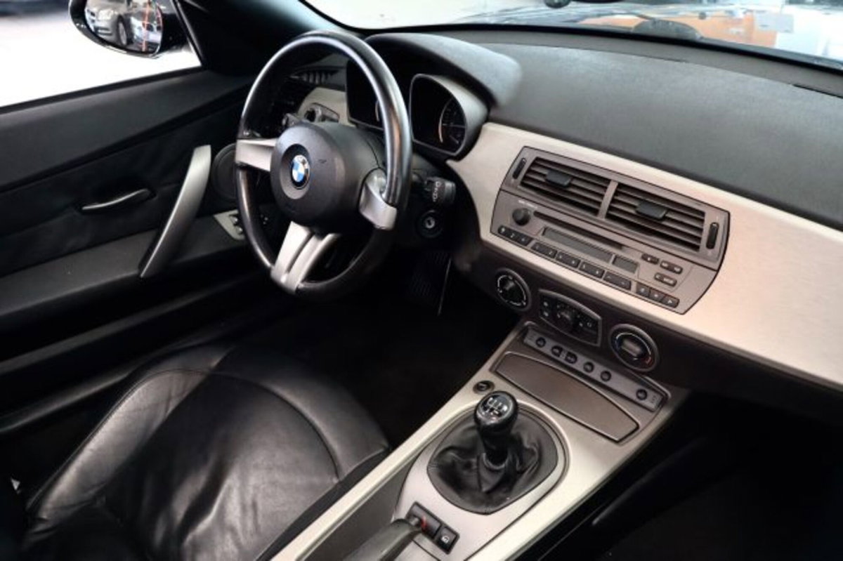 BMW Z4 Cabrio Z4 2.5i cat Roadster (15)