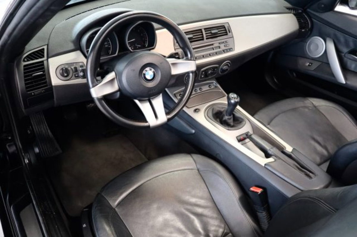 BMW Z4 Cabrio Z4 2.5i cat Roadster (17)