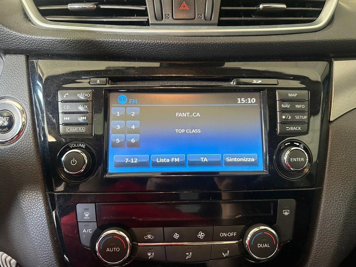 Nissan Qashqai 1.2 DIG-T Tekna (11)