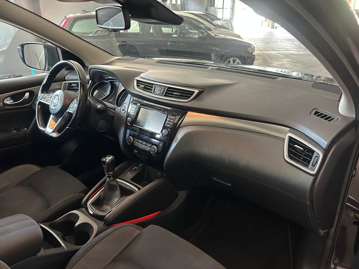 Nissan Qashqai 1.2 DIG-T Tekna (9)
