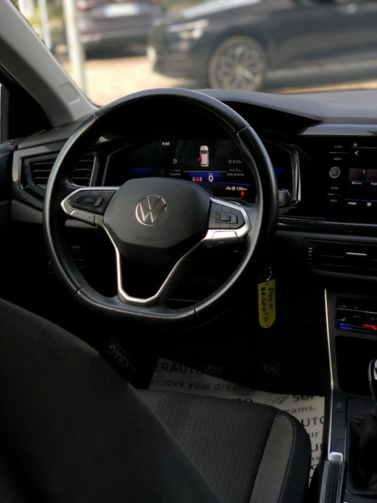 Volkswagen Polo 1.0 tsi R-Line 95cv (12)