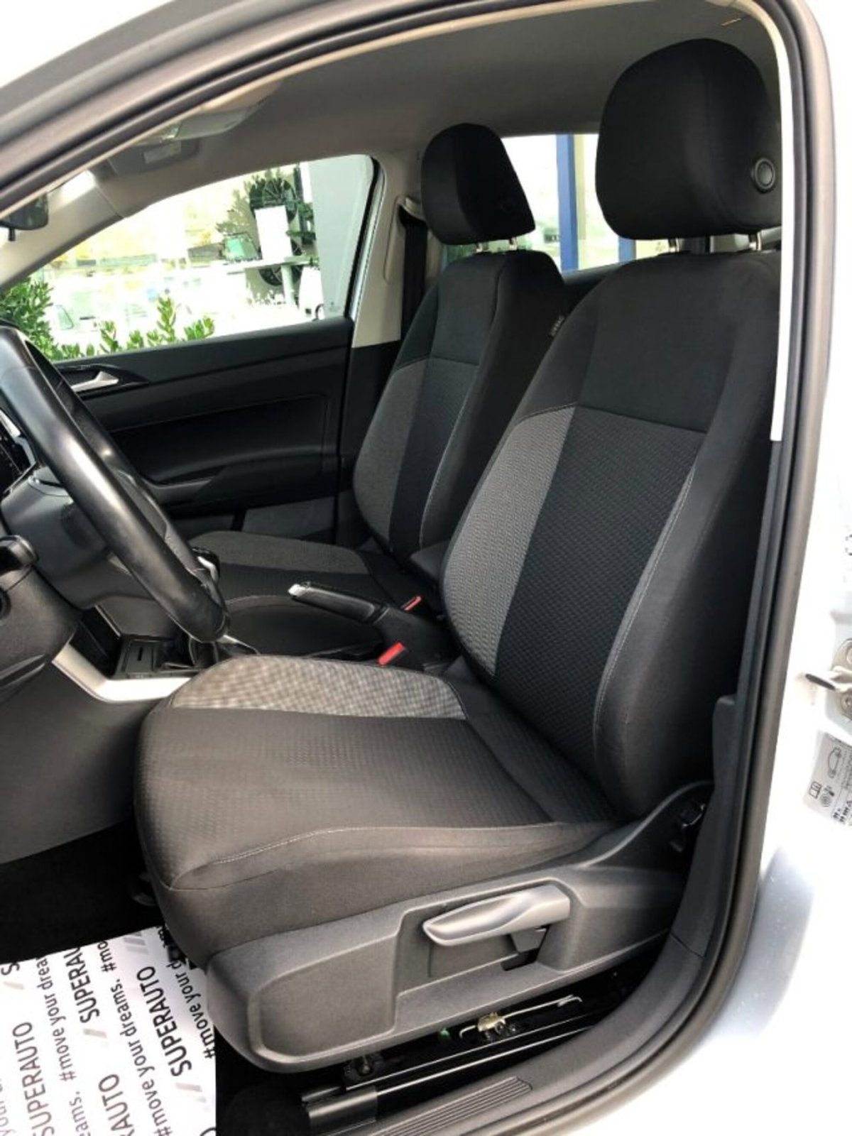 Volkswagen Polo 1.0 tsi R-Line 95cv (16)