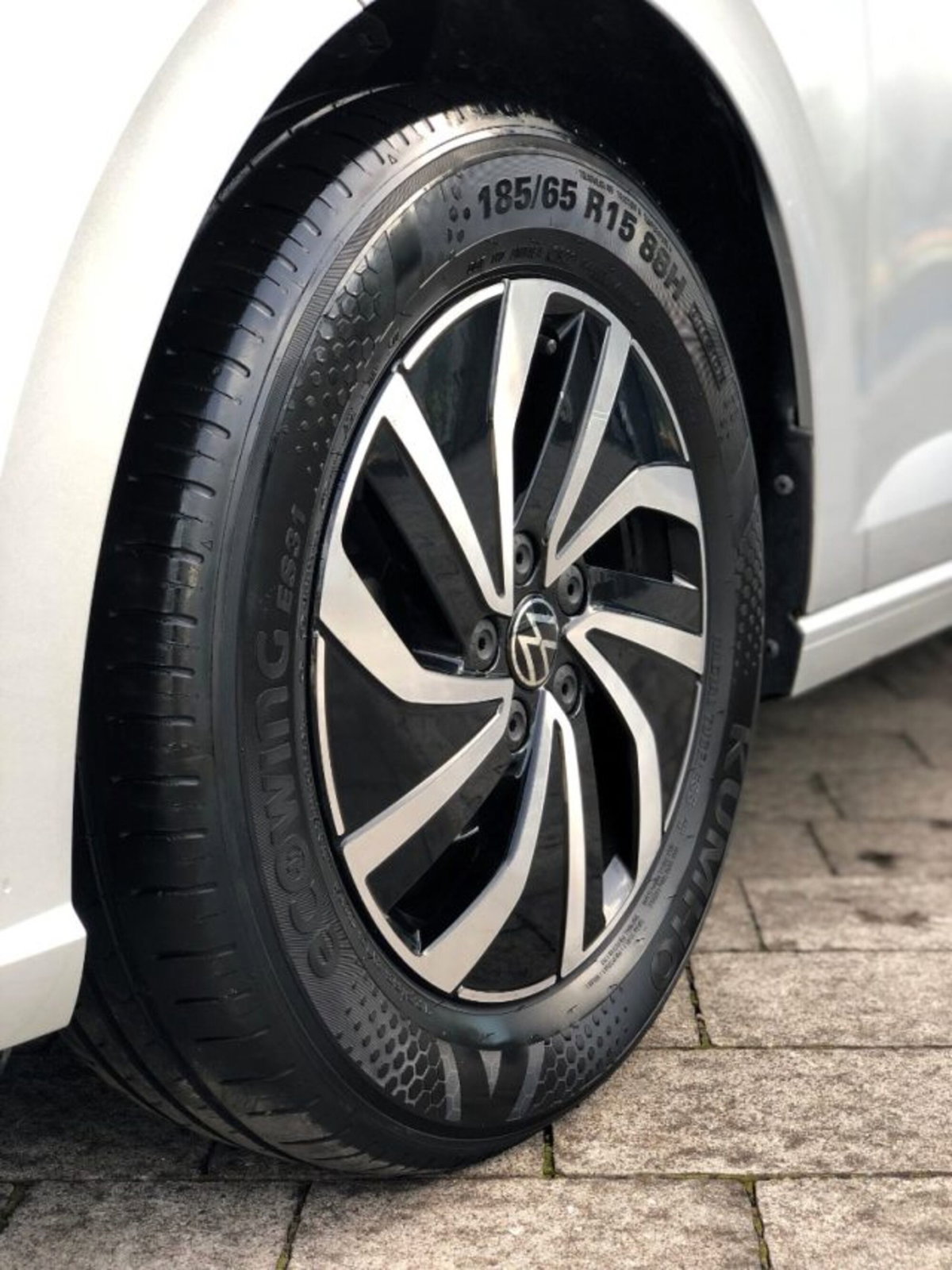 Volkswagen Polo 1.0 tsi R-Line 95cv (6)