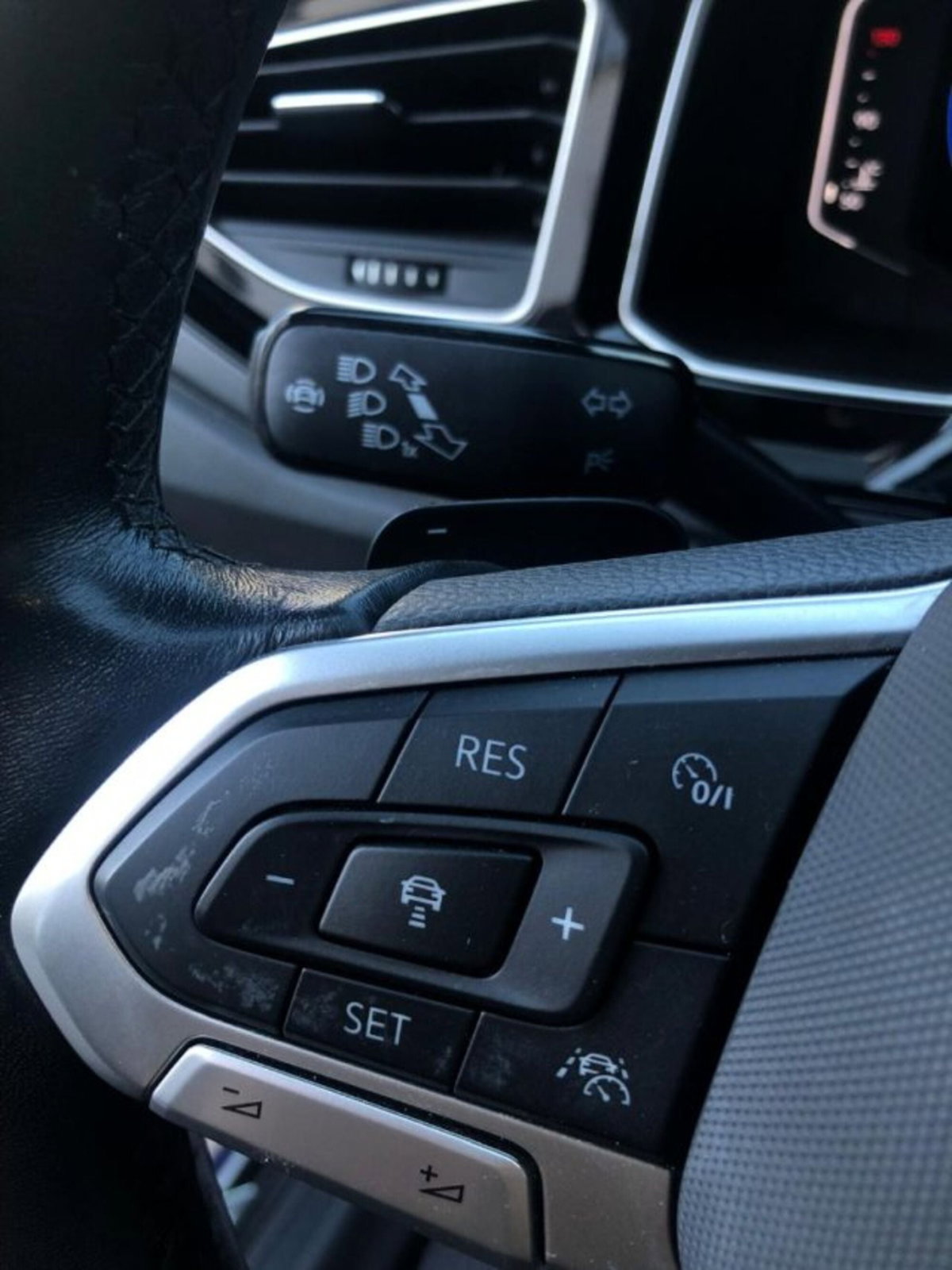 Volkswagen Polo 1.0 tsi Edition 95cv dsg (8)