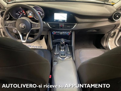 Alfa Romeo Giulia 2.2 Turbodiesel 150 CV AT8 Business (7)