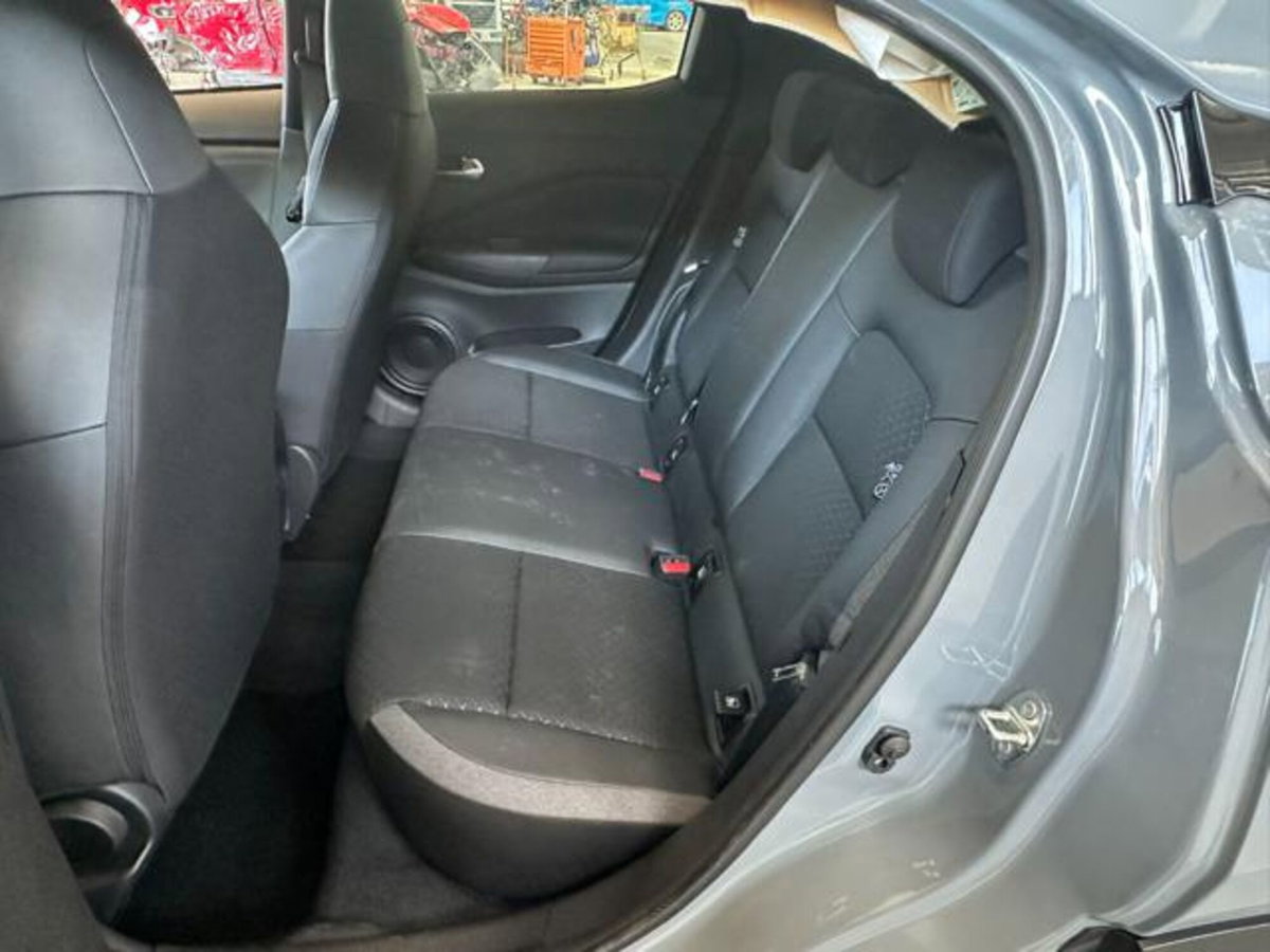 Nissan Juke 1.6 hev N-Connecta (11)