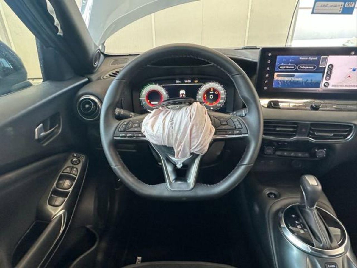 Nissan Juke 1.6 hev N-Connecta (14)