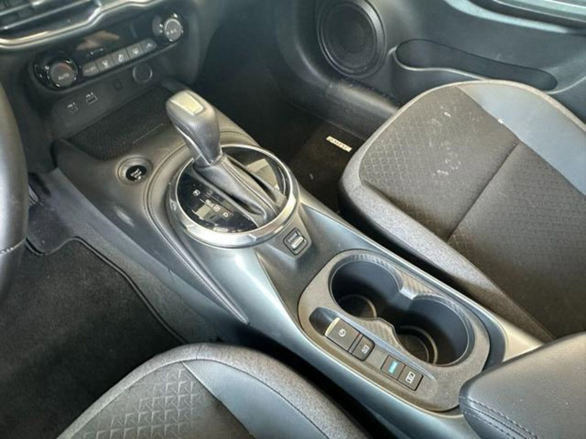 Nissan Juke 1.6 hev N-Connecta (16)