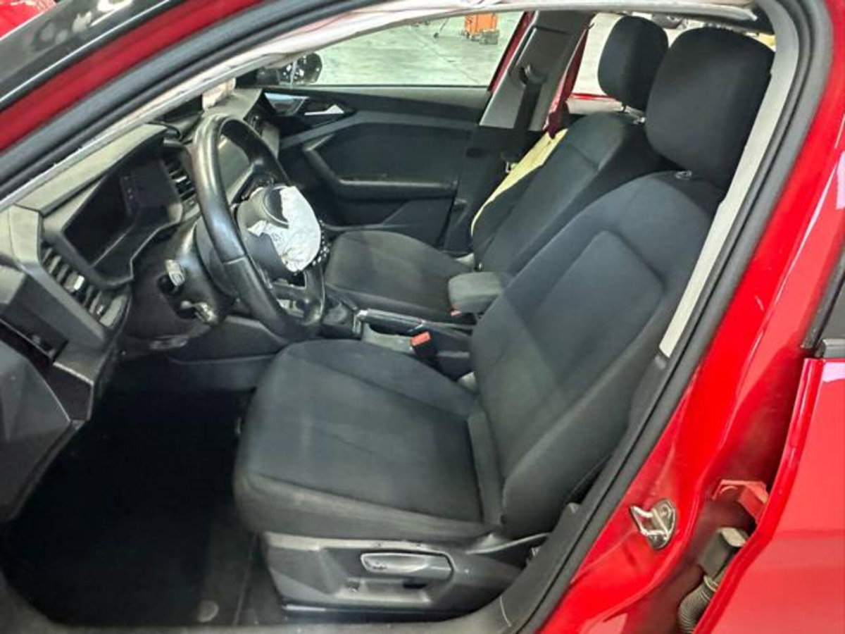 Audi A1 allstreet allstreet 30 TFSI Identity Contrast (14)