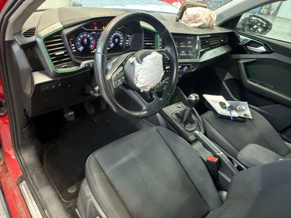 Audi A1 allstreet allstreet 30 TFSI Identity Contrast (16)
