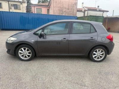 Toyota Auris 1.4 5 porte Sol (12)