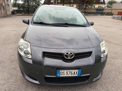 Toyota Auris 1.4 5 porte Sol (16)