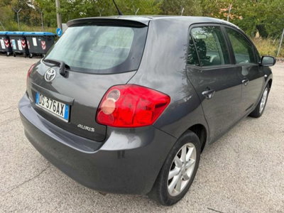 Toyota Auris 1.4 5 porte Sol (8)