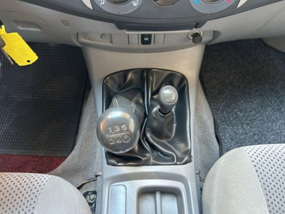Toyota Hilux 3.0 D-4D 4WD 4p. Double Cab SR (17)