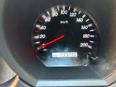Toyota Hilux 3.0 D-4D 4WD 4p. Double Cab SR (19)