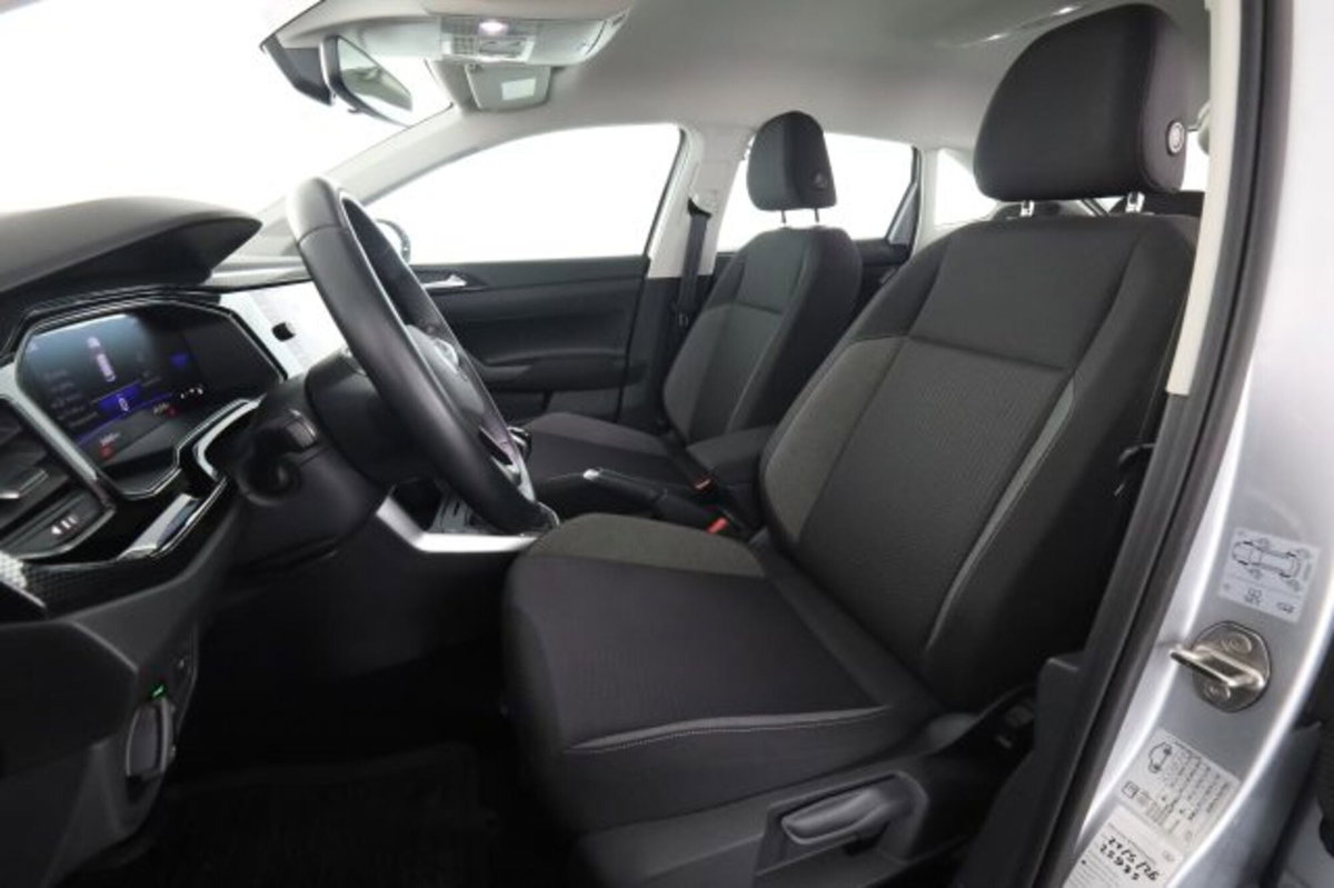 Volkswagen Taigo 1.0 TSI 110 CV Life (2)