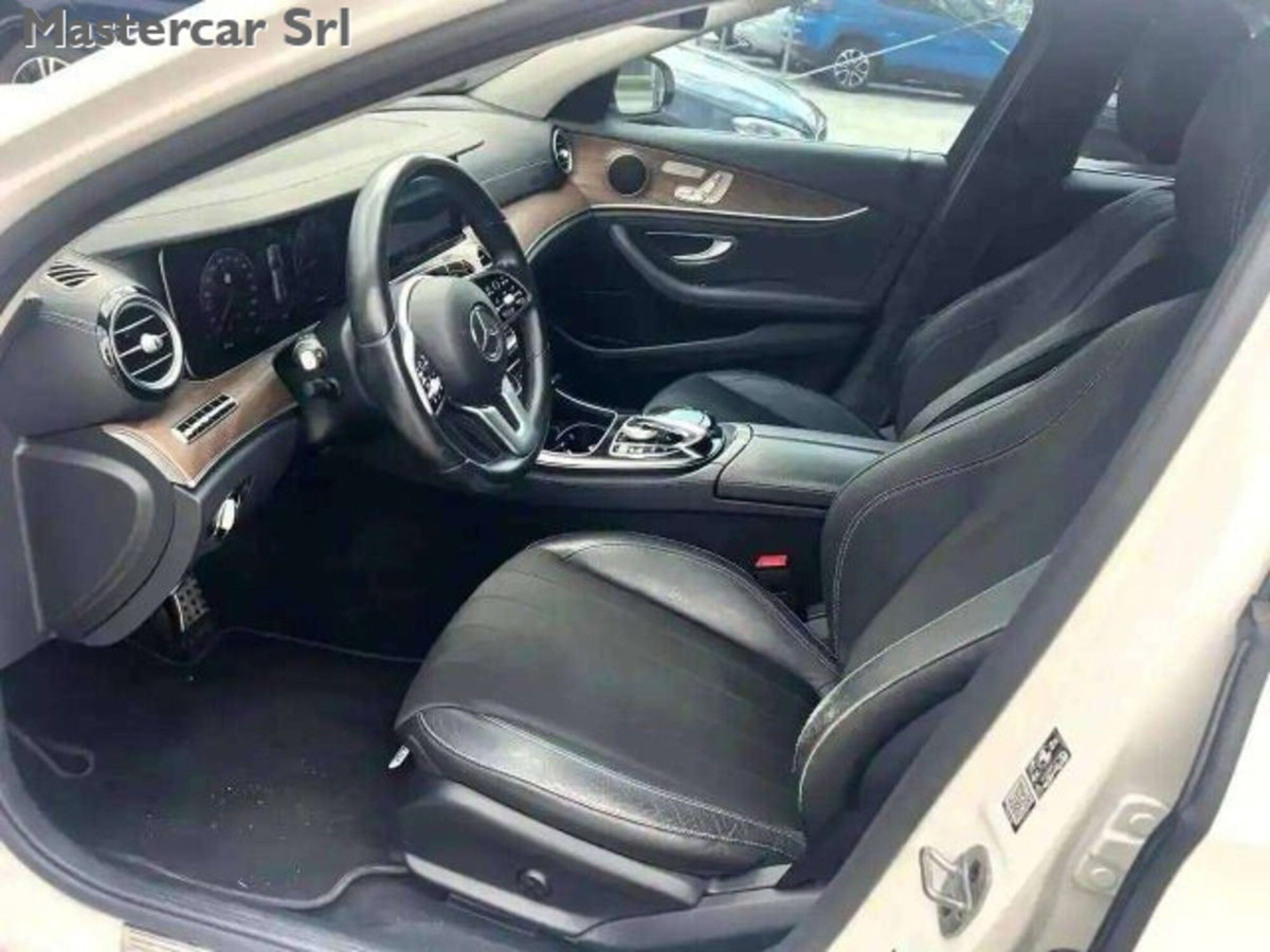 Mercedes-Benz Classe E Station Wagon 400 d 4Matic Auto Premium All-Terrain (6)
