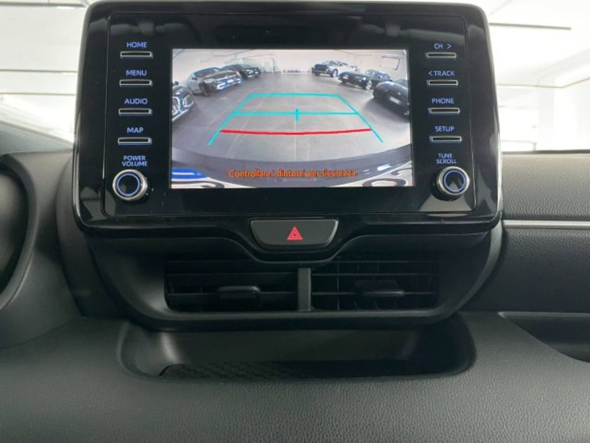 Toyota Yaris Cross 1.5h GR Sport Black Sky fwd 116cv e-cvt (2)