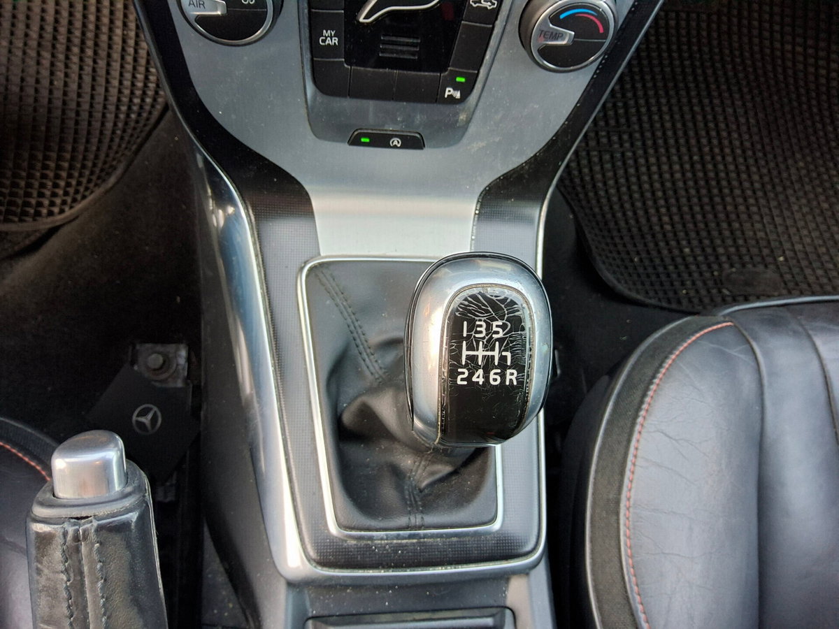 Volvo V40 Cross Country D2 Volvo Ocean Race (10)