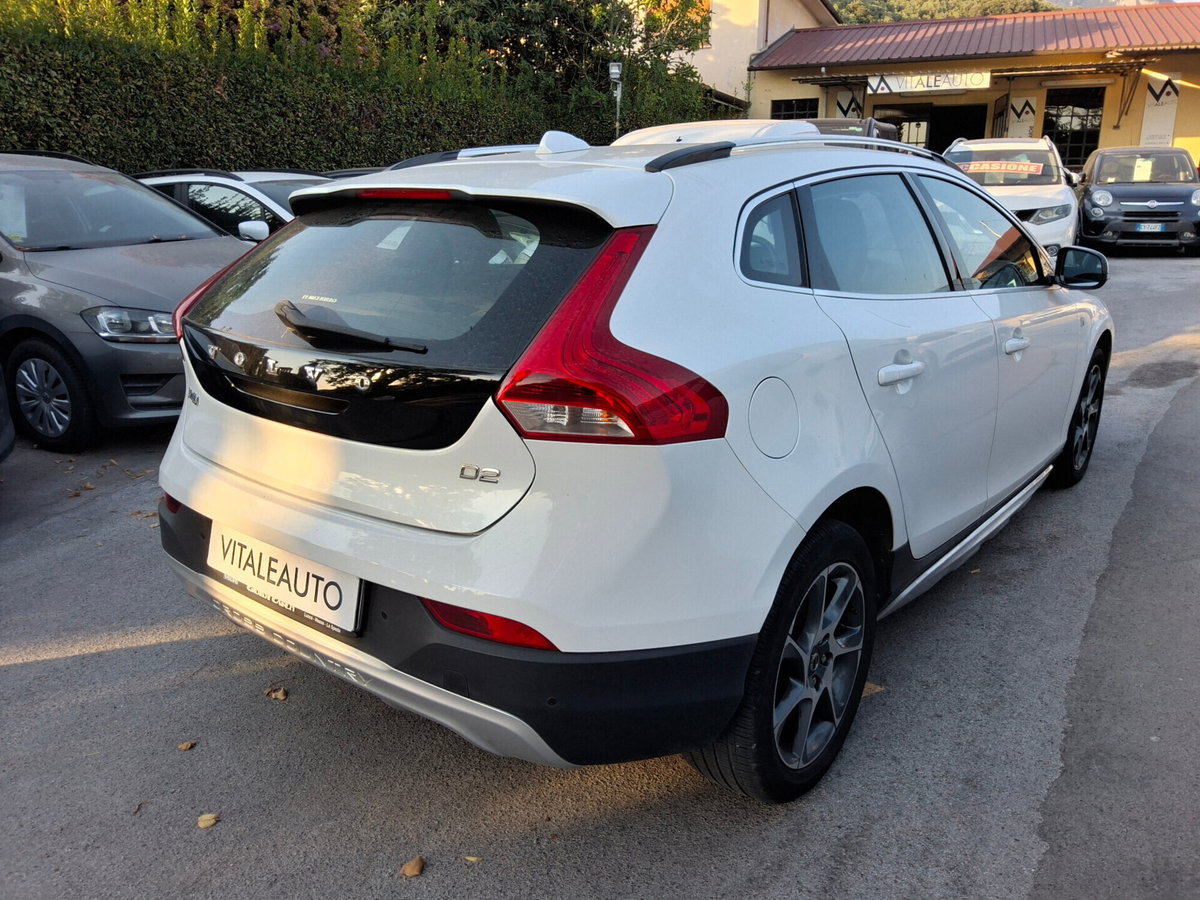 Volvo V40 Cross Country D2 Volvo Ocean Race (4)
