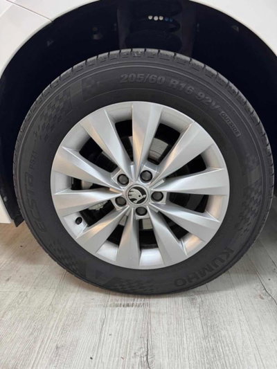 Skoda Kamiq 1.0 TSI Ambition (7)